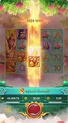 Legendary Monkey King · Amati pendaratan simbol ekspansi vertikal yang ditandai pilar cahaya keemasan.